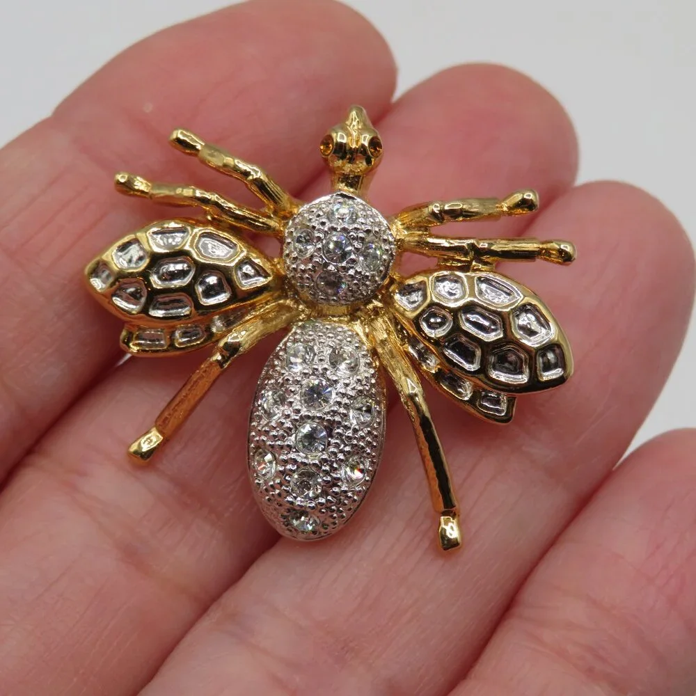 Bumble Bee Rhinestone Silver Gold Tone Brooch - Picture 3 of 6